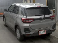 Toyota RAIZE лот № 6043 оценка 4  с аукциона в Японии 1