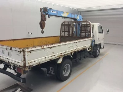 Isuzu ELF  с аукциона в Японии