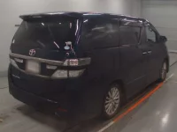Toyota VELLFIRE лот № 30057 оценка 3.5  с аукциона в Японии 1