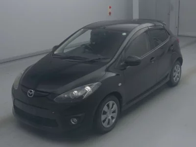 Mazda DEMIO  с аукциона в Японии