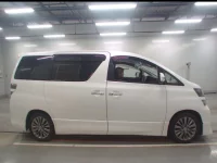 Toyota VELLFIRE лот № 30060 оценка 4  с аукциона в Японии 2