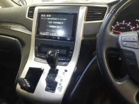 Toyota VELLFIRE лот № 30060 оценка 4  с аукциона в Японии 8