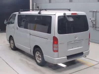 Toyota HIACE VAN лот № 30002 оценка 3  с аукциона в Японии 5
