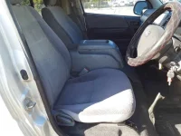 Toyota HIACE VAN лот № 30002 оценка 3  с аукциона в Японии 7