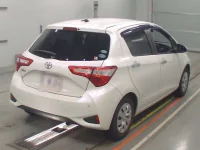 Toyota VITZ лот № 30063 оценка 3.5  с аукциона в Японии 1