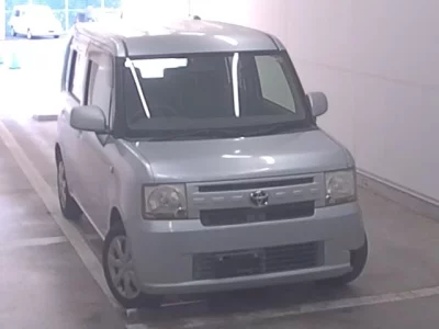 Toyota PIXIS SPACE  с аукциона в Японии
