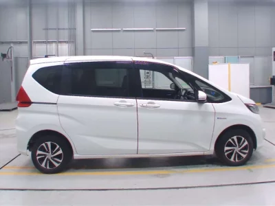 Honda FREED  с аукциона в Японии