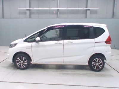 Honda FREED  с аукциона в Японии