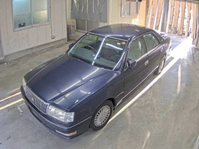 Toyota CROWN  с аукциона в Японии