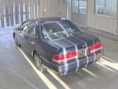Toyota CROWN  с аукциона в Японии