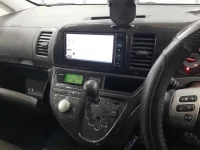 Toyota WISH лот № 10548 оценка 3.5  с аукциона в Японии 8