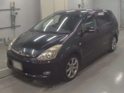 Toyota WISH  с аукциона в Японии