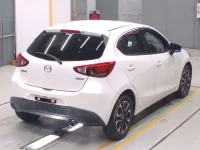 Mazda DEMIO лот № 30006 оценка 4.5  с аукциона в Японии 1