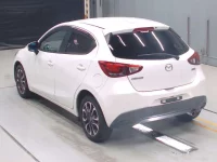 Mazda DEMIO лот № 30006 оценка 4.5  с аукциона в Японии 5