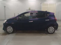 Toyota AQUA лот № 30068 оценка 3.5  с аукциона в Японии 3