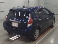 Toyota AQUA лот № 30068 оценка 3.5  с аукциона в Японии 1