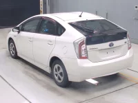 Toyota PRIUS лот № 30010 оценка 3.5  с аукциона в Японии 5