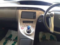 Toyota PRIUS лот № 30010 оценка 3.5  с аукциона в Японии 8