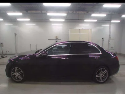 Mercedes-Benz E CLASS  с аукциона в Японии