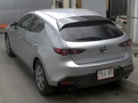 Mazda MAZDA3 лот № 6059 оценка 3.5  с аукциона в Японии 1