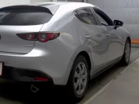 Mazda MAZDA3 лот № 6059 оценка 3.5  с аукциона в Японии 4