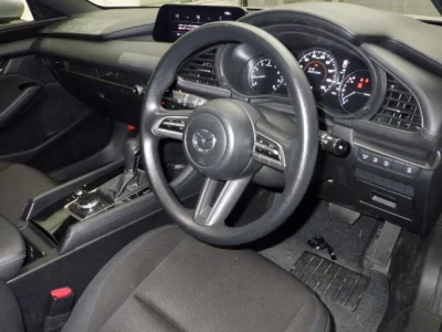 Mazda MAZDA3  с аукциона в Японии