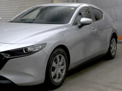 Mazda MAZDA3  с аукциона в Японии
