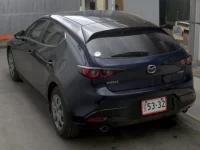 Mazda MAZDA3 лот № 6058 оценка R  с аукциона в Японии 1