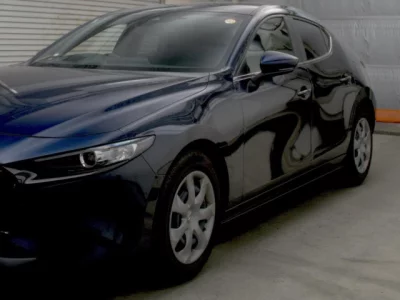 Mazda MAZDA3  с аукциона в Японии