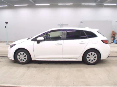 Toyota COROLLA TOURING  с аукциона в Японии