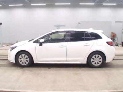 Toyota COROLLA TOURING  с аукциона в Японии