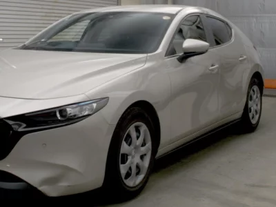 Mazda MAZDA3  с аукциона в Японии