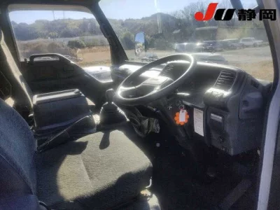 Isuzu ELF  с аукциона в Японии