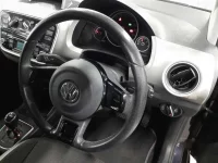 Volkswagen UP лот № 38142 оценка 4  с аукциона в Японии 6
