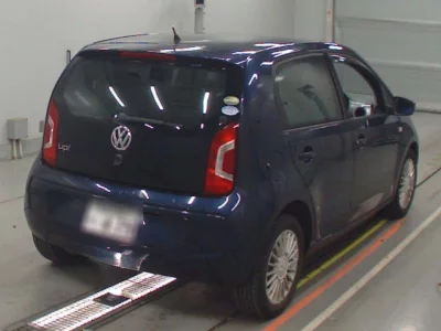 Volkswagen UP  с аукциона в Японии