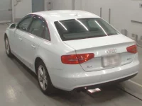 Audi A4 лот № 38141 оценка 4  с аукциона в Японии 5