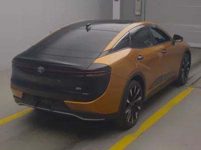 Toyota CROWN CROSSOVER  с аукциона в Японии