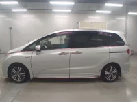 Honda ODYSSEY лот № 30083 оценка 4.5  с аукциона в Японии 3