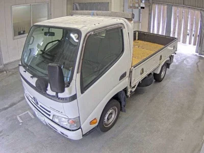 Toyota DYNA  с аукциона в Японии