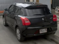 Suzuki SWIFT лот № 3051 оценка 3  с аукциона в Японии 1