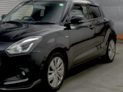 Suzuki SWIFT  с аукциона в Японии