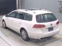 Volkswagen PASSAT VARIANT лот № 30027 оценка 3.5  с аукциона в Японии 5