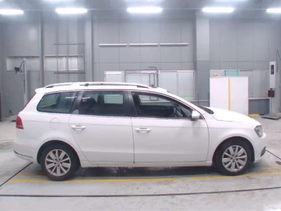 Volkswagen PASSAT VARIANT  с аукциона в Японии