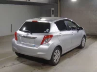 Toyota VITZ лот № 441 оценка 4  с аукциона в Японии 1