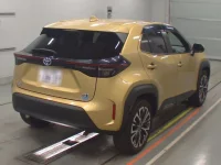 Toyota YARIS CROSS лот № 30094 оценка 4  с аукциона в Японии 1