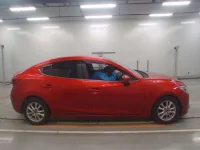 Mazda AXELA лот № 30092 оценка 4  с аукциона в Японии 2