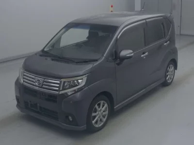 Daihatsu MOVE  с аукциона в Японии