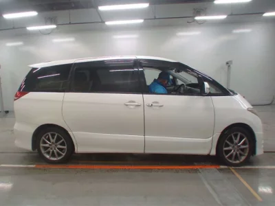 Toyota ESTIMA  с аукциона в Японии