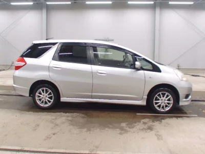 Honda FIT SHUTTLE  с аукциона в Японии