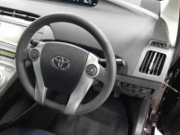 Toyota PRIUS лот № 30097 оценка 3.5  с аукциона в Японии 6